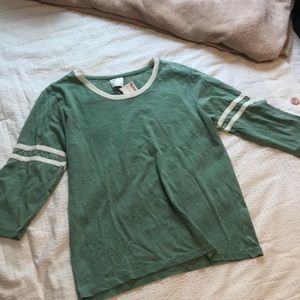 Green and white quarter sleeve